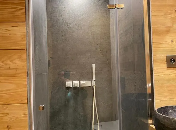 Pod Lasem * קריניצה זדרוי